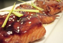 Salmón glaseado con sirope de arce (Maple Syrup) y soja