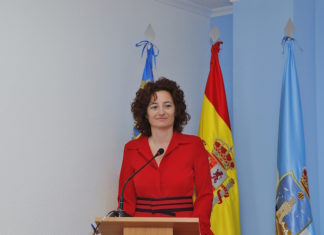 Se requieren los detalles de las actuaciones facturas por empresa mantenedora de los colegios